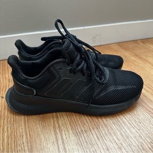 Adidas Run Falcon Triple Black Kids Size 4/women’s Size 5.5.
